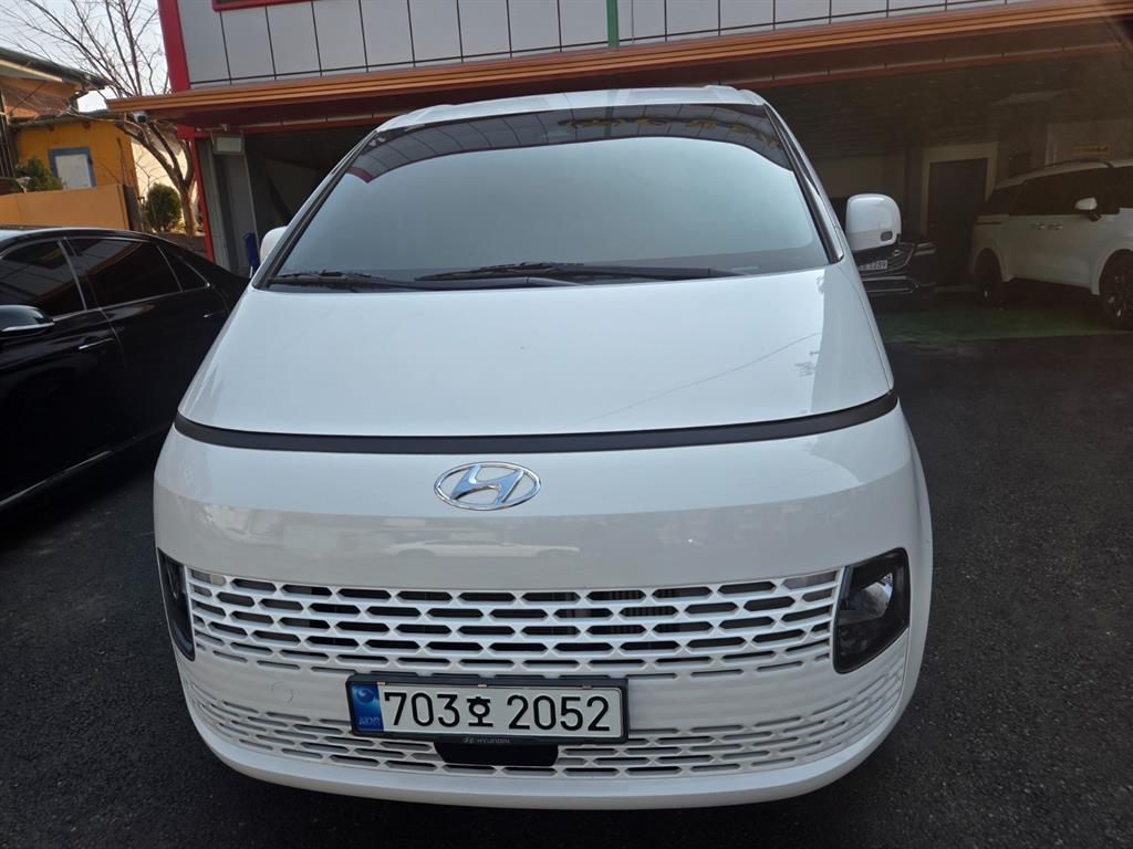 HYUNDAI Staria 2022 Blanco - Importación desde Corea - HF Imports Iquique - Foto 1