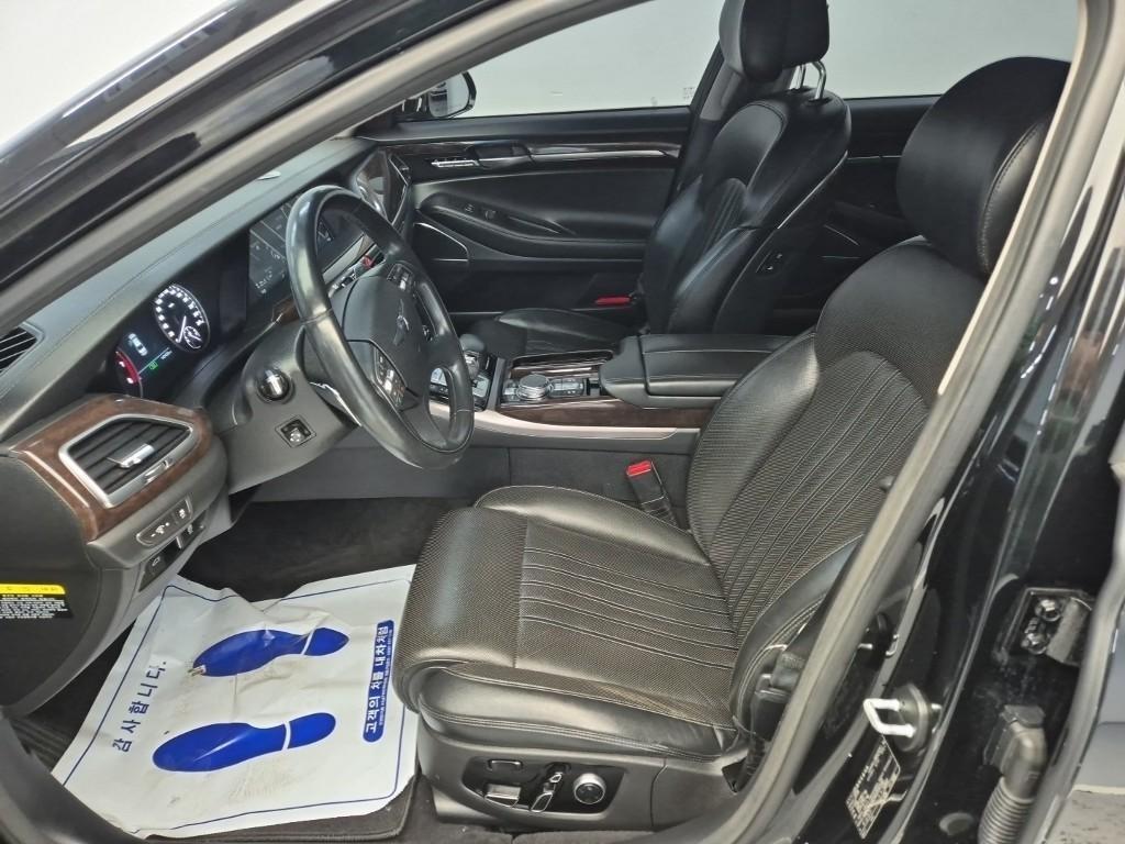 Genesis EQ900 - Vista 11