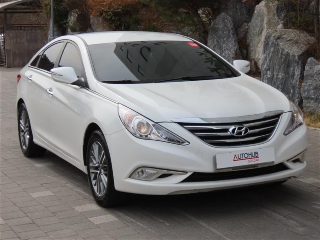 HYUNDAI Sonata - Vista 3
