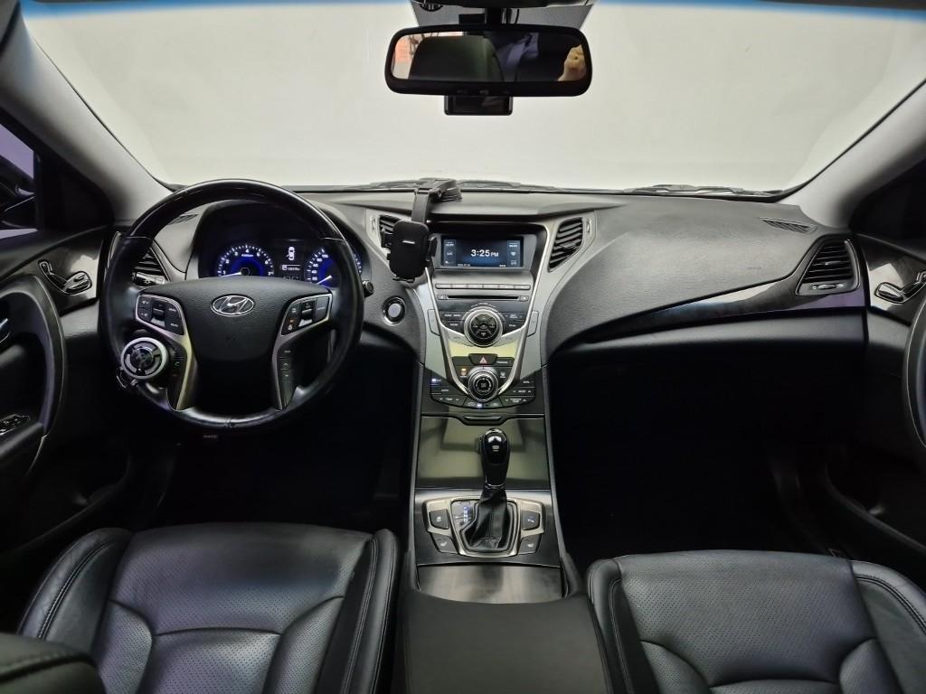 HYUNDAI Grandeur - Vista 7