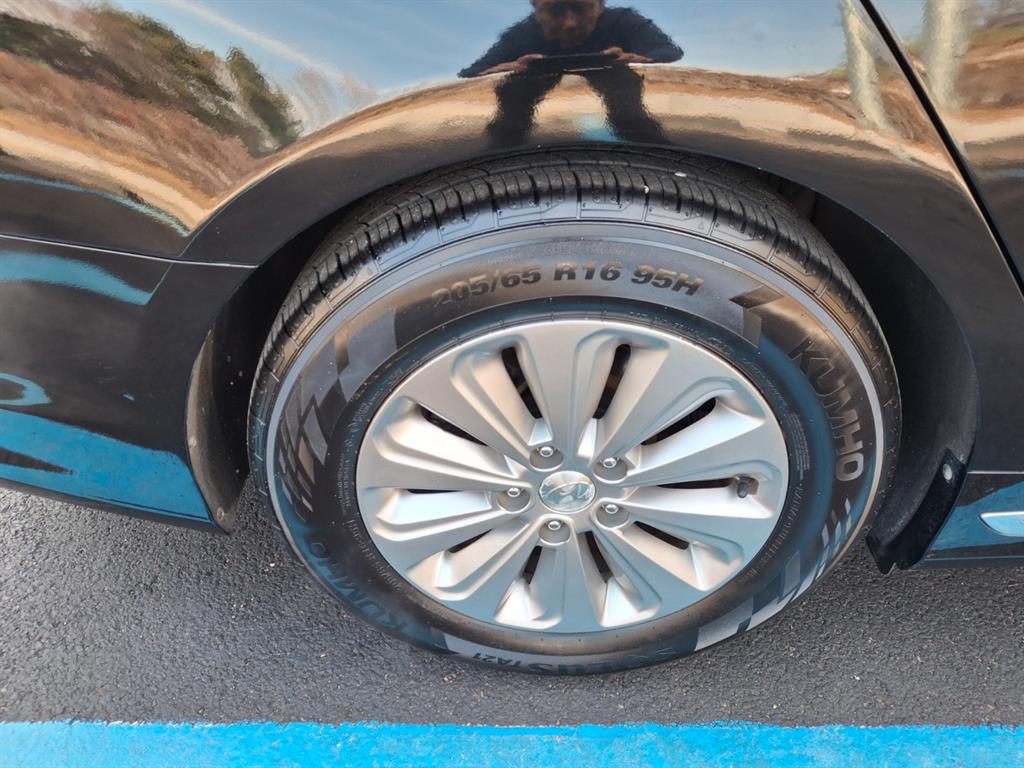 HYUNDAI Sonata - Vista 7