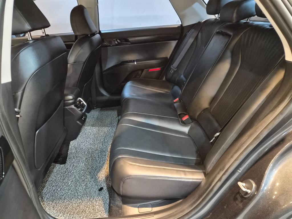 HYUNDAI Grandeur - Vista 5