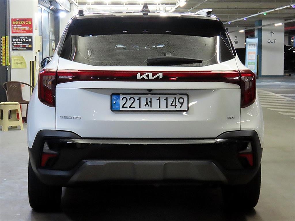 KIA Seltos - Vista 5