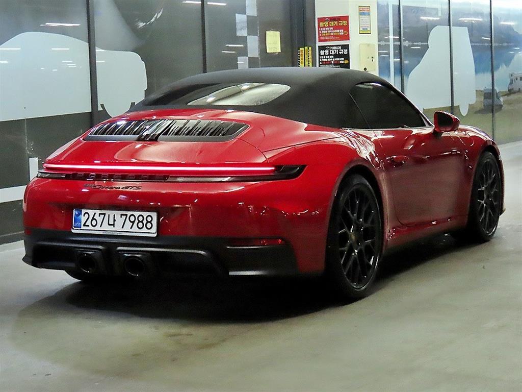 Porsche 911 - Vista 4