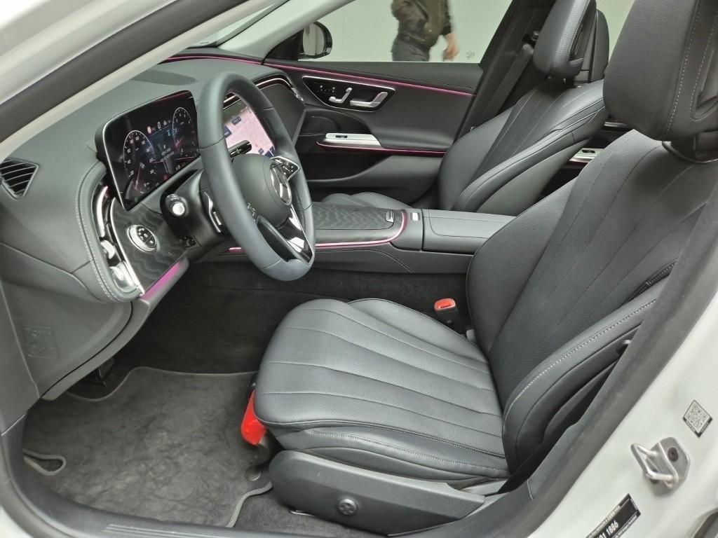 Mercedes Benz E class - Vista 11