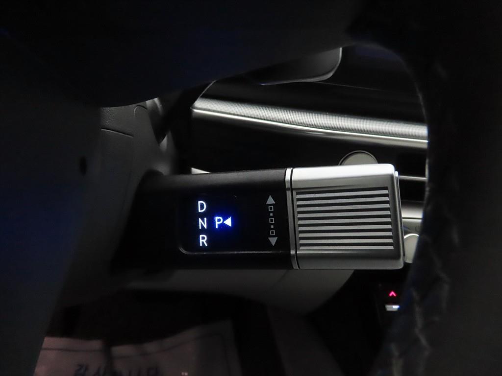 HYUNDAI Grandeur - Vista 11