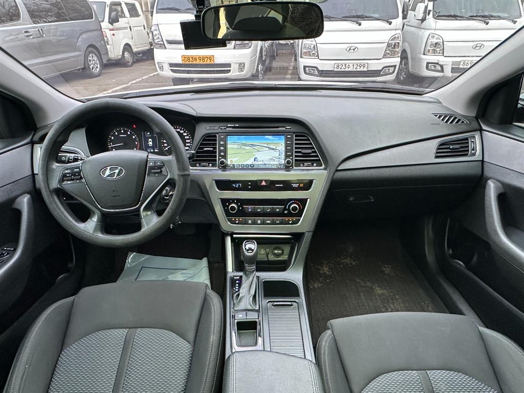 HYUNDAI Sonata - Vista 9