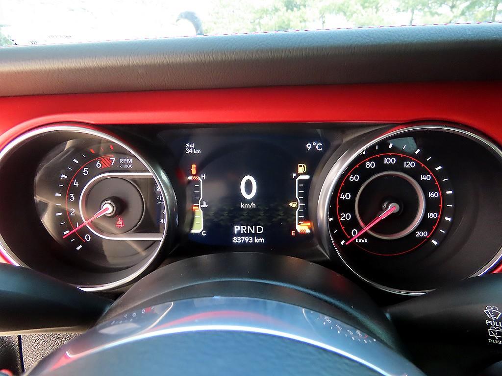 Jeep Wrangler - Vista 9