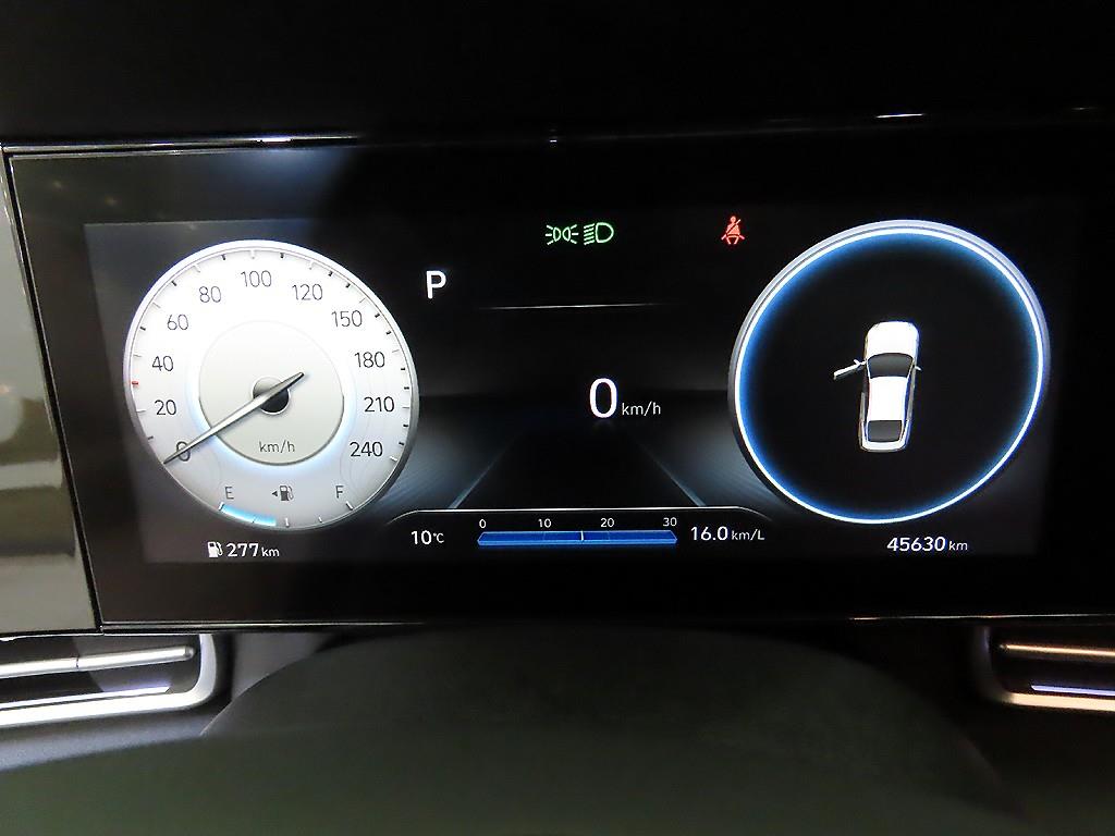 HYUNDAI Avante - Vista 9