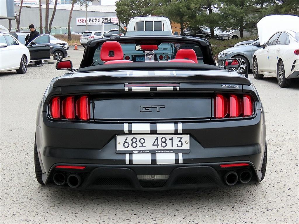 Ford Mustang - Vista 8