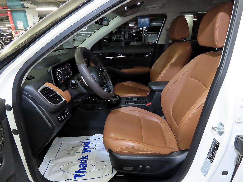 KIA Seltos - Vista 6