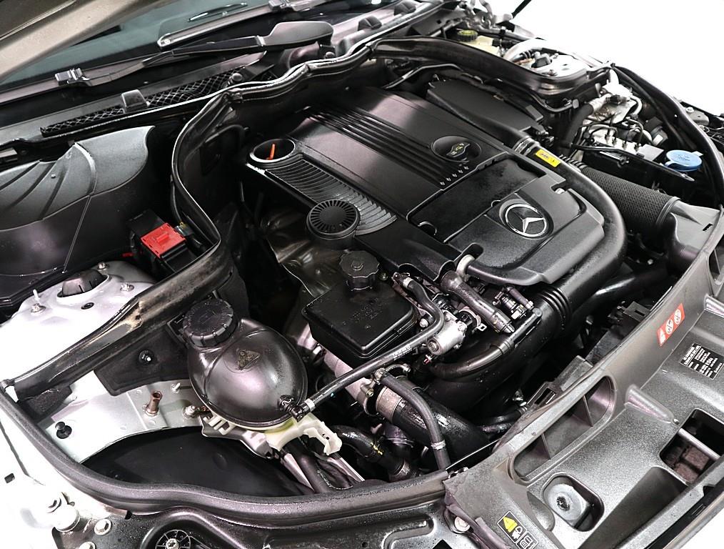 Mercedes Benz C Class - Vista 6