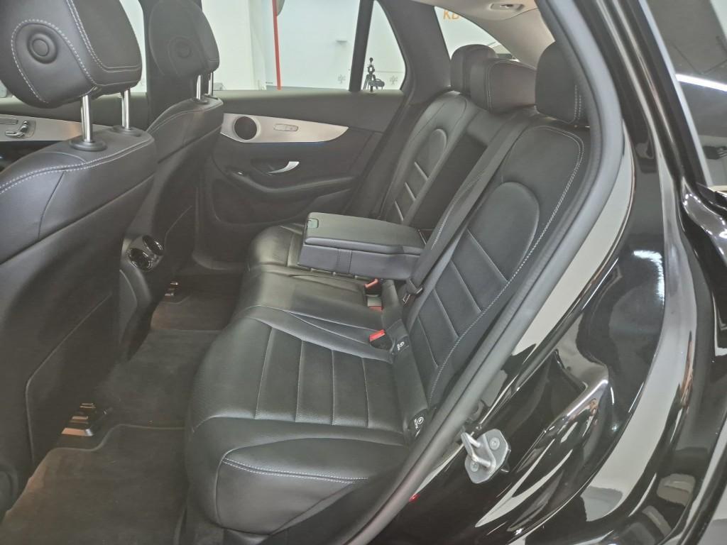 Mercedes Benz GLC Class - Vista 9