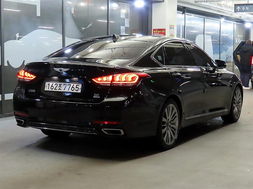 Genesis G80 - Vista 4