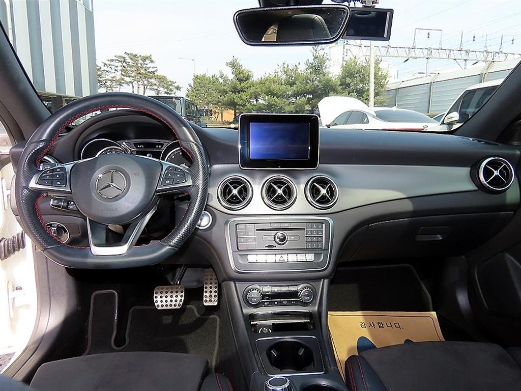 Mercedes Benz CLA Class - Vista 7