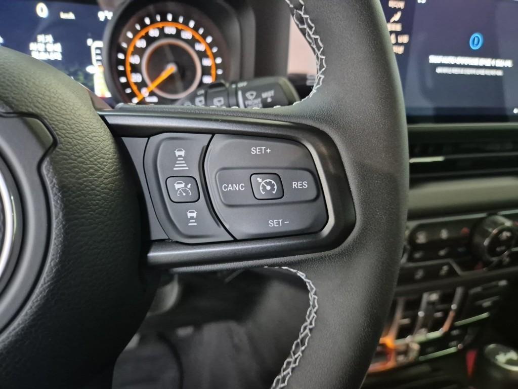 Jeep Wrangler 2025 Rojo - Importación desde Corea - HF Imports Iquique - Foto 15