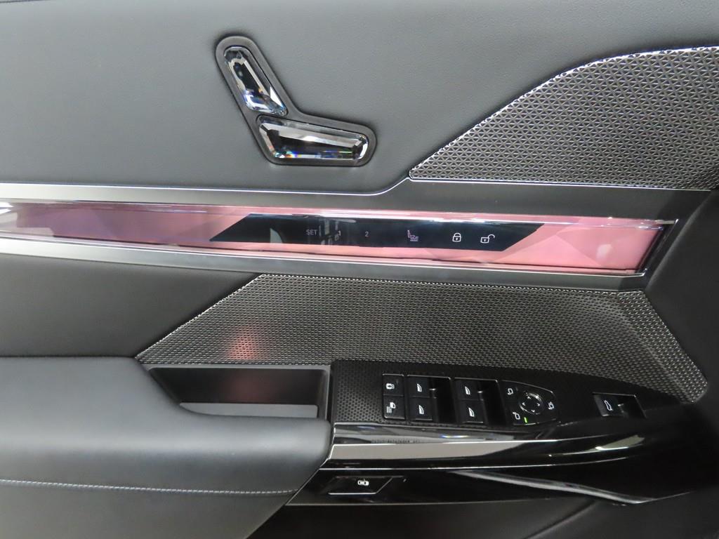 BMW 7 Series - Vista 9