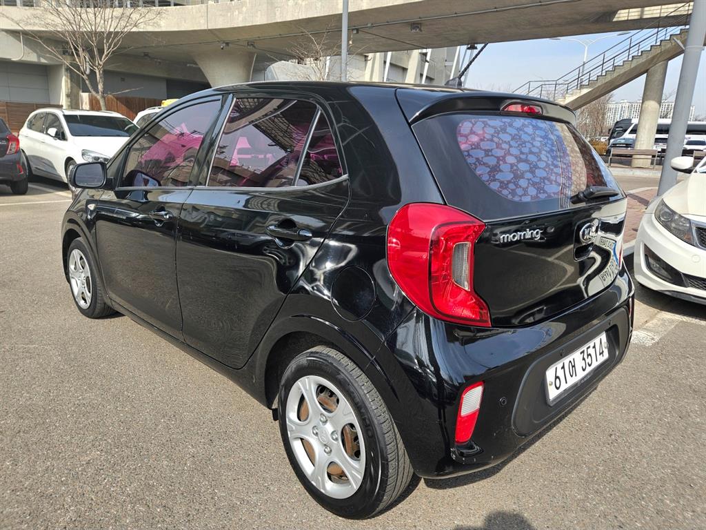 KIA Morning - Vista 4