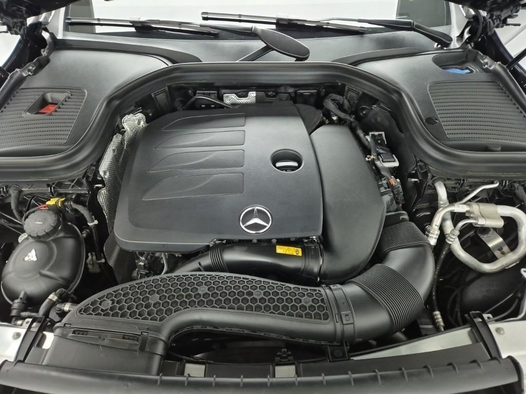 Mercedes Benz GLC Class - Vista 7