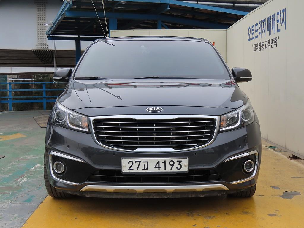 KIA Carnival - Vista 2