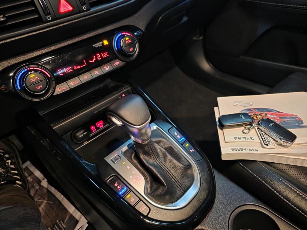 KIA K3 2020 Negro - Importación desde Corea - HF Imports Iquique - Foto 16