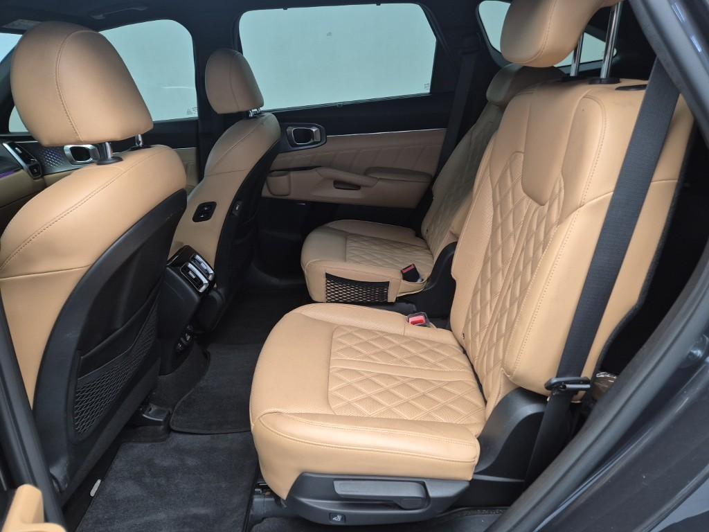 KIA Sorento - Vista 12