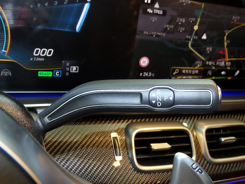 Mercedes Benz GLE Class - Vista 12