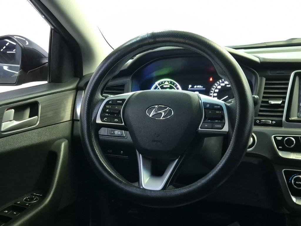 HYUNDAI Sonata - Vista 9