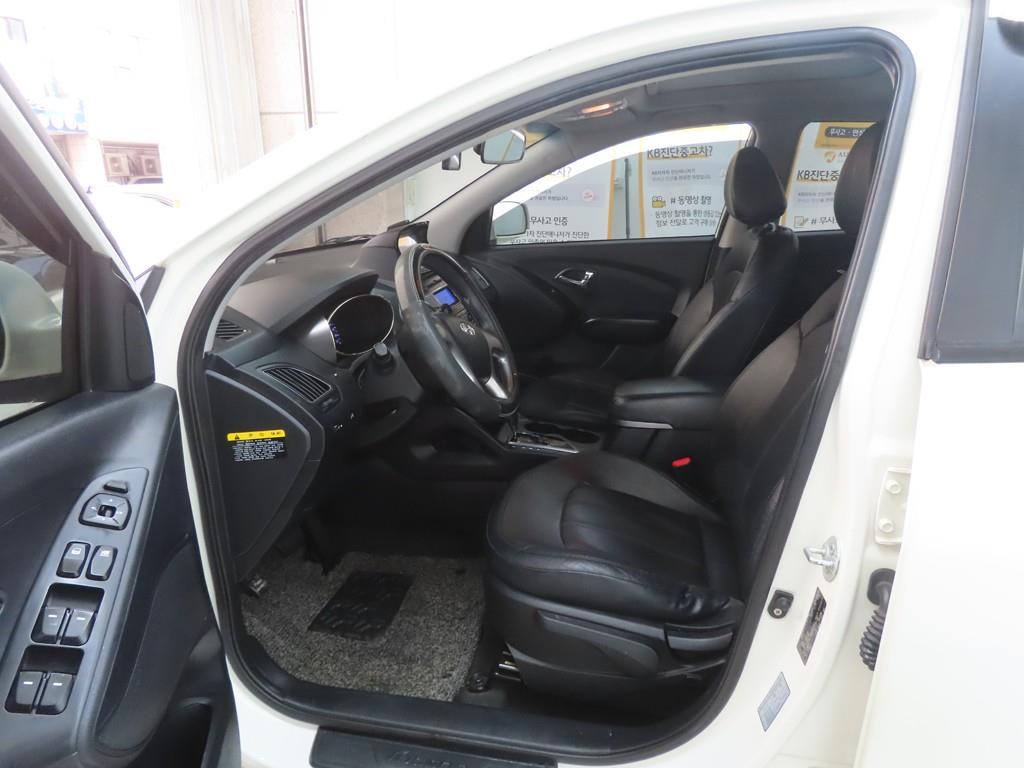 HYUNDAI Tucson - Vista 5