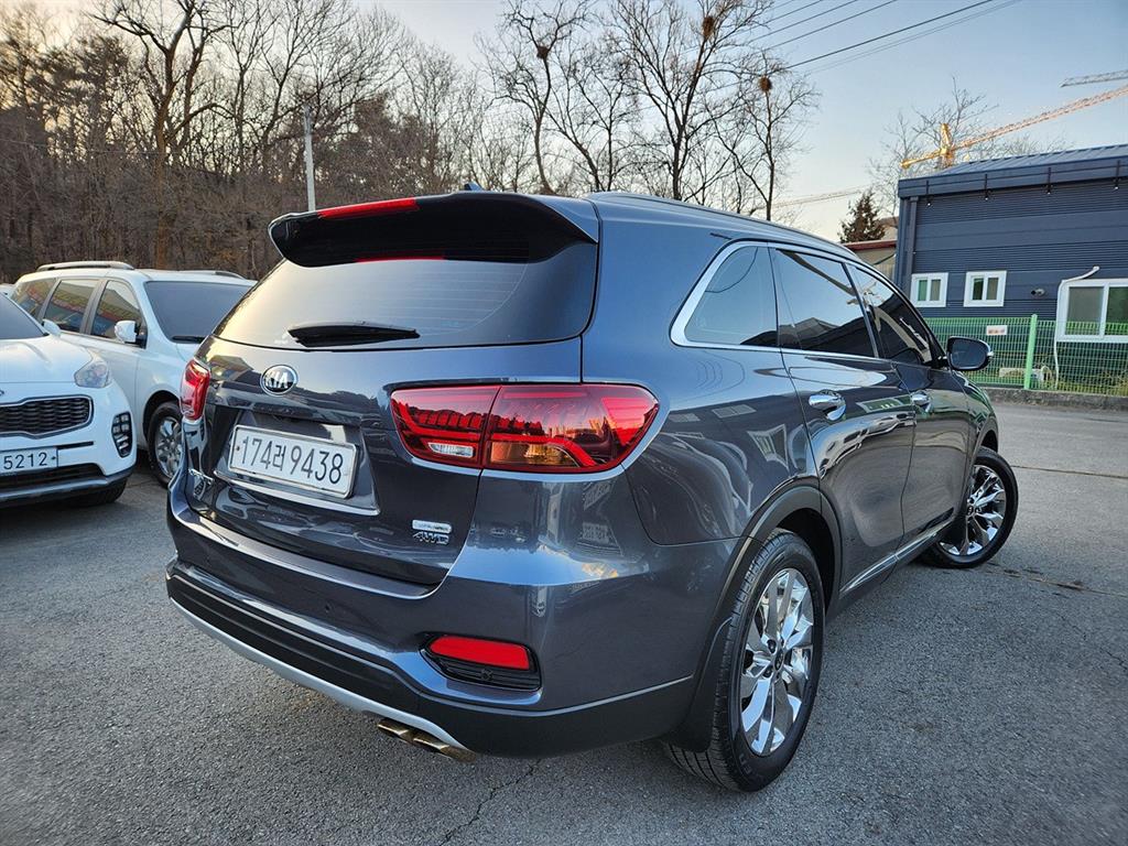 KIA Sorento - Vista 4