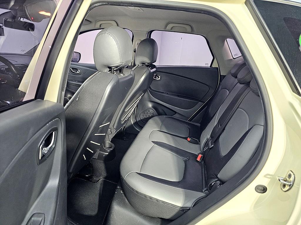 SAMSUNG QM3 - Vista 9