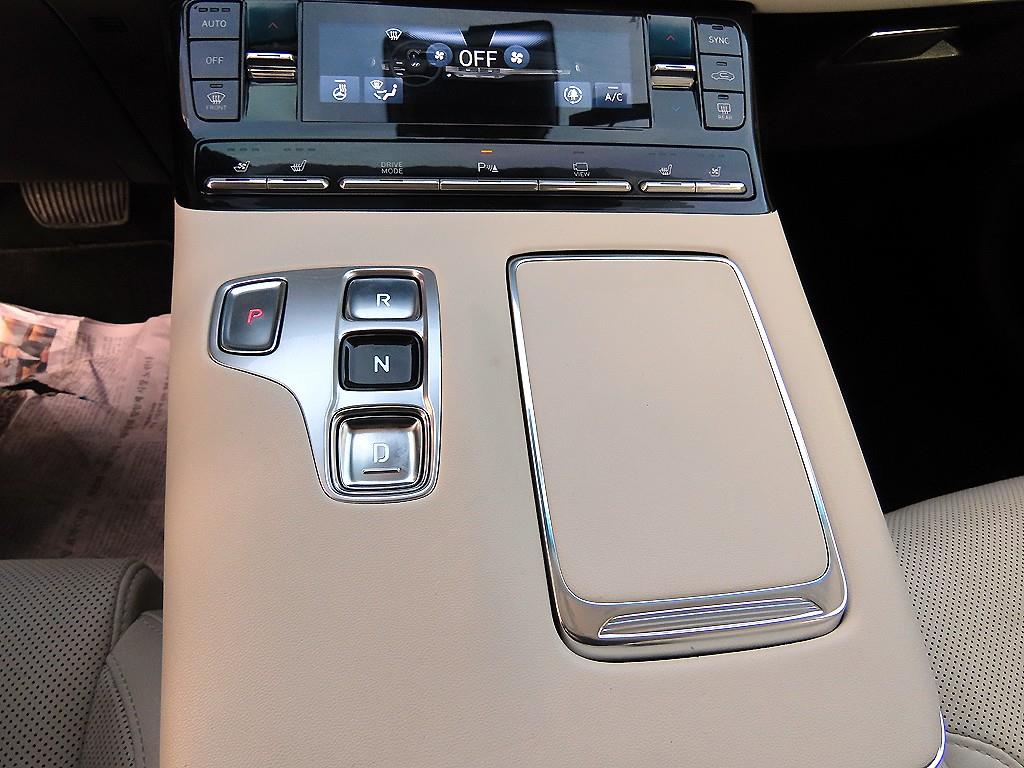 HYUNDAI Grandeur - Vista 10