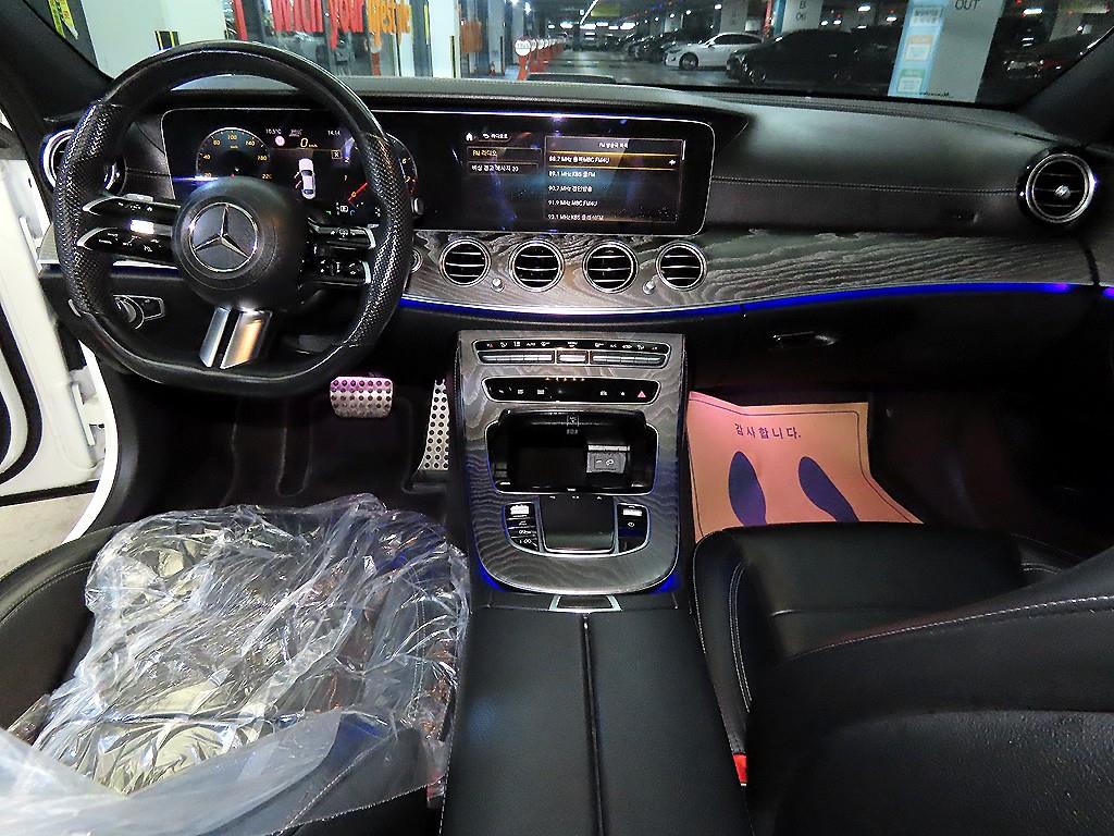 Mercedes Benz E class - Vista 10