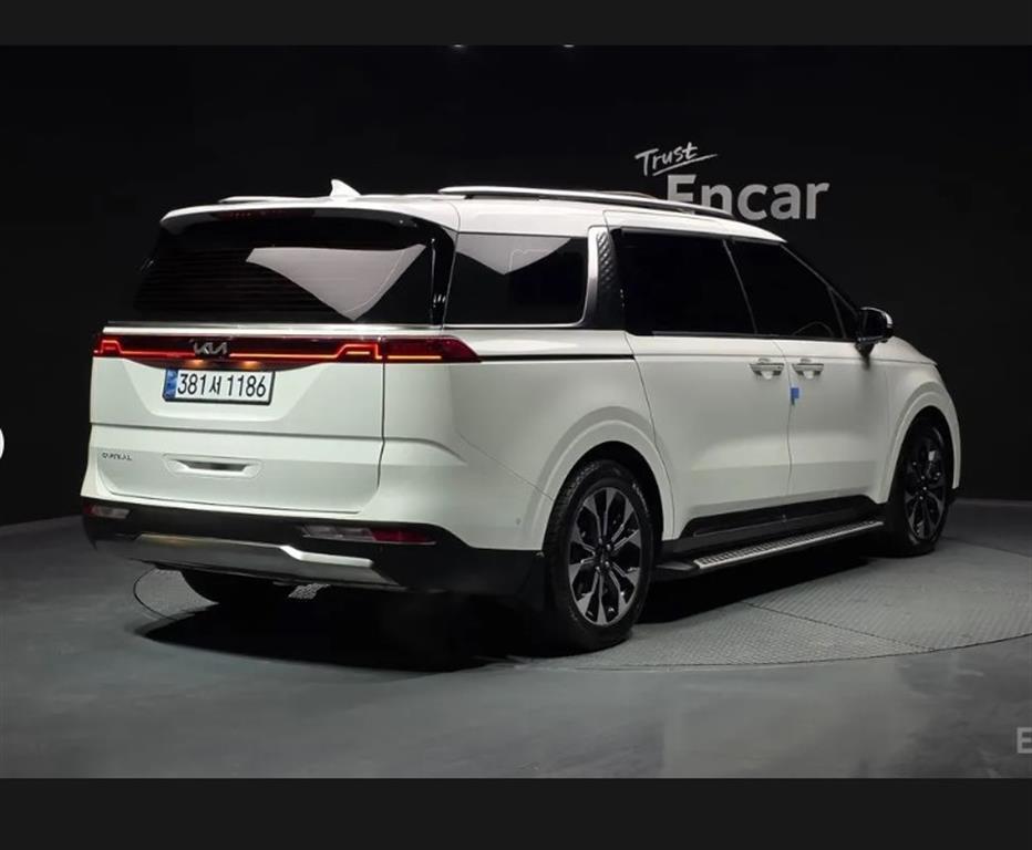 KIA Carnival - Vista 2