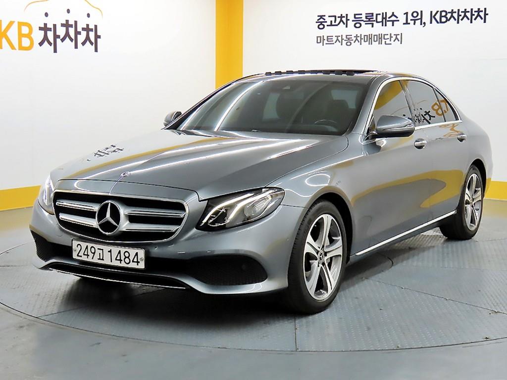 Mercedes Benz E class - Vista 2