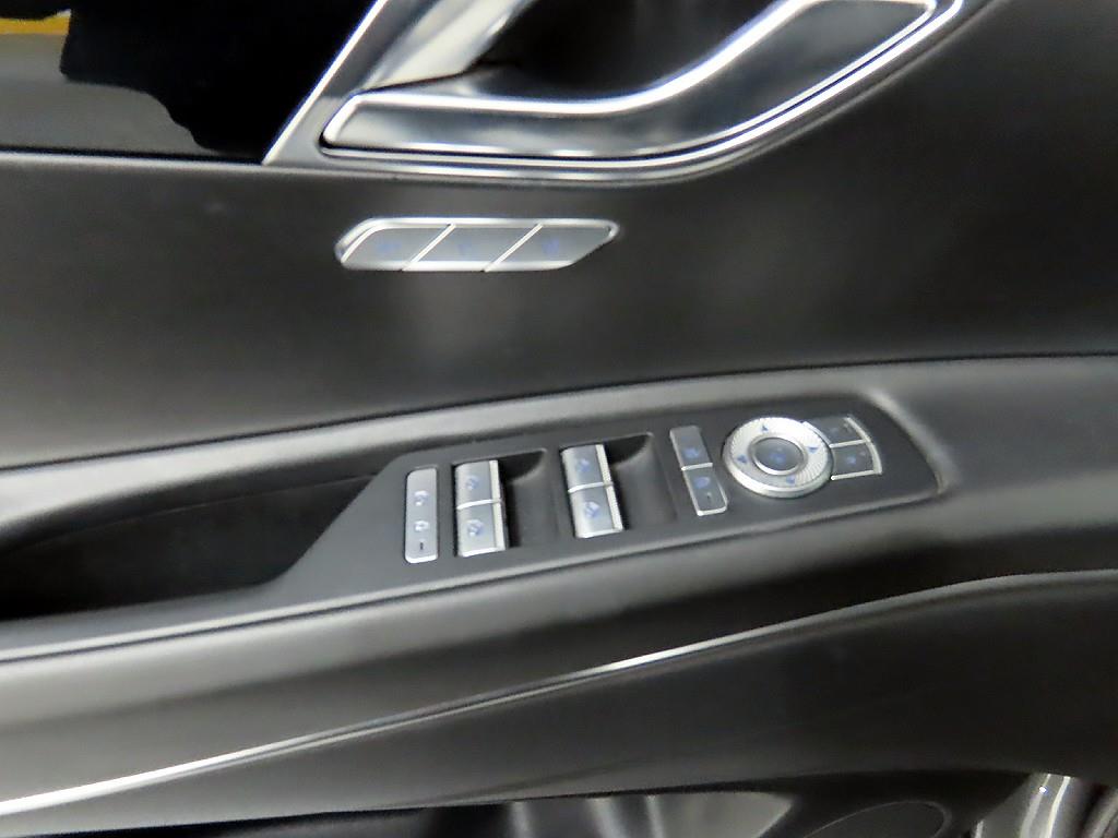 Genesis GV80 - Vista 11