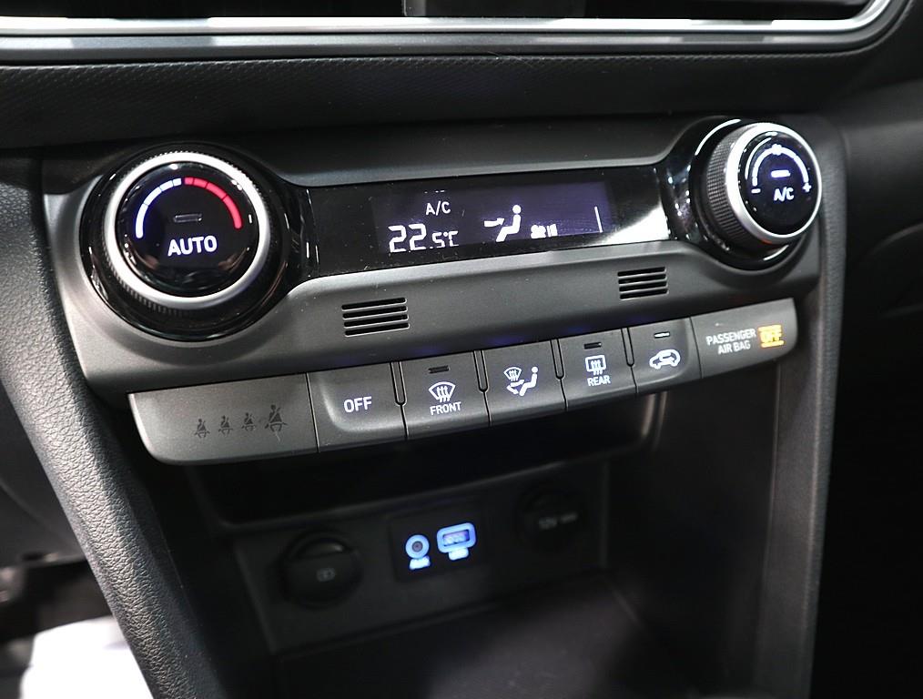 HYUNDAI Kona - Vista 12