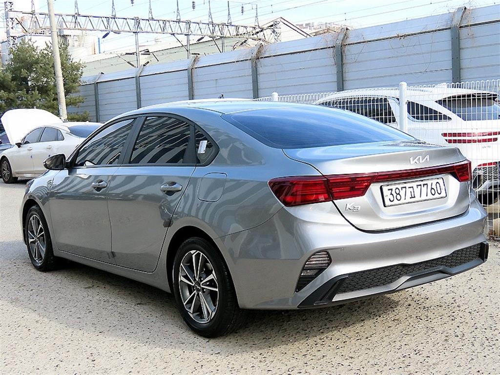 KIA K3 - Vista 3