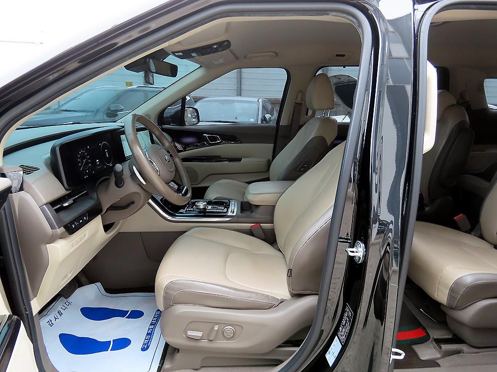 KIA Carnival - Vista 5