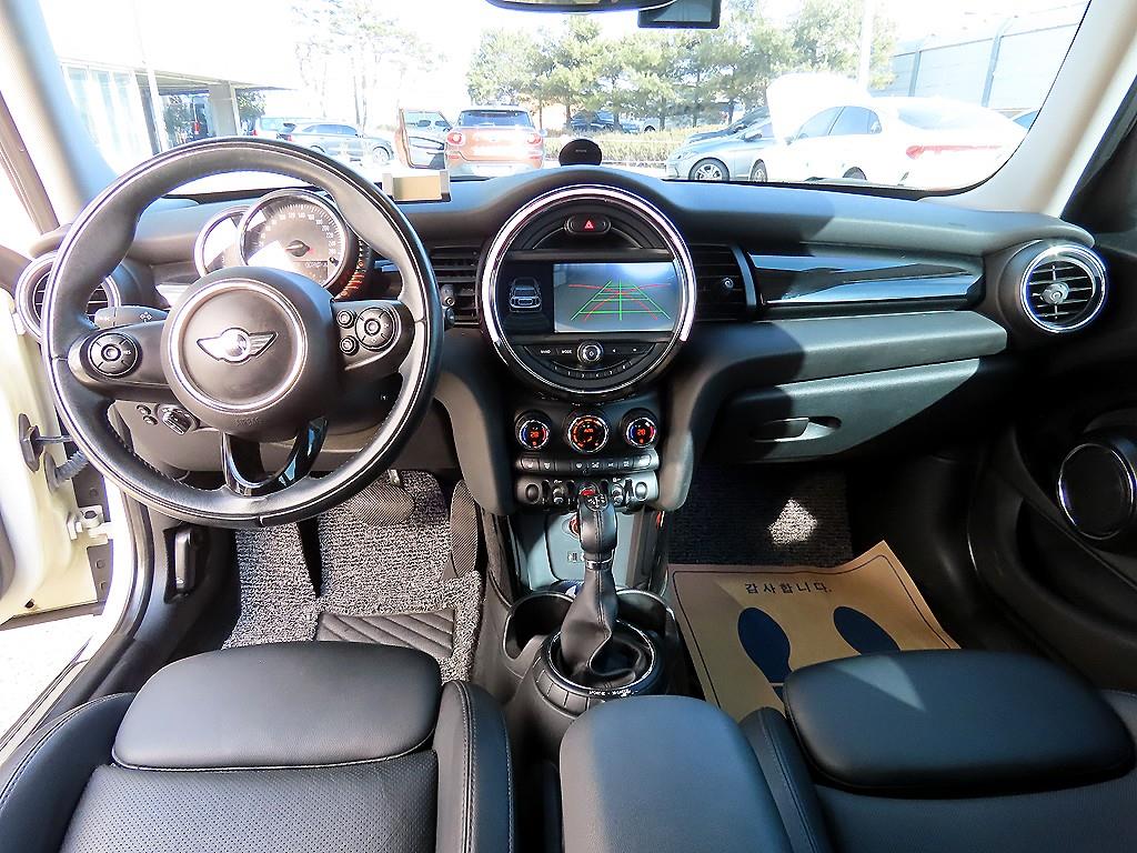 Mini Cooper - Vista 7