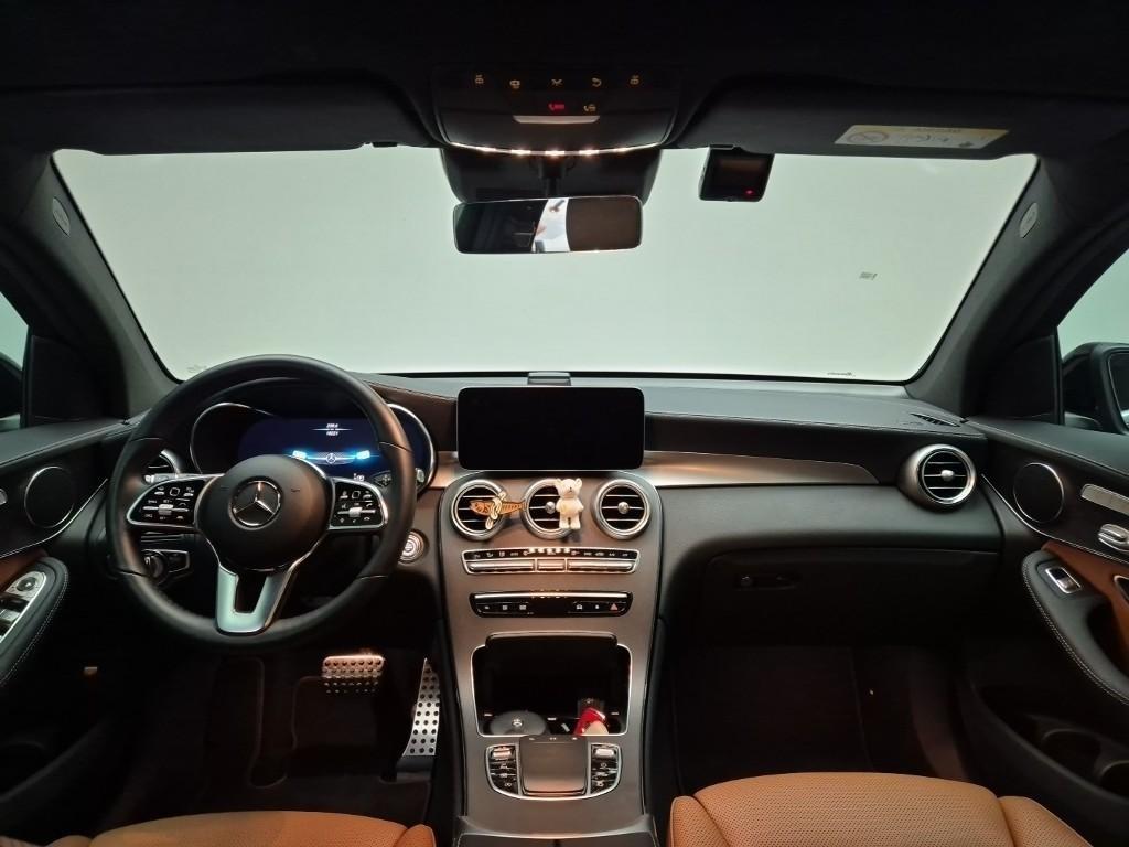 Mercedes Benz GLC Class - Vista 5