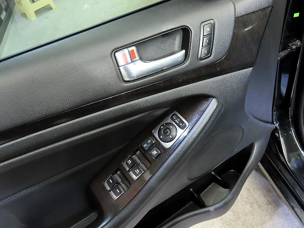 KIA K7 2013 Negro - Importación desde Corea - HF Imports Iquique - Foto 13