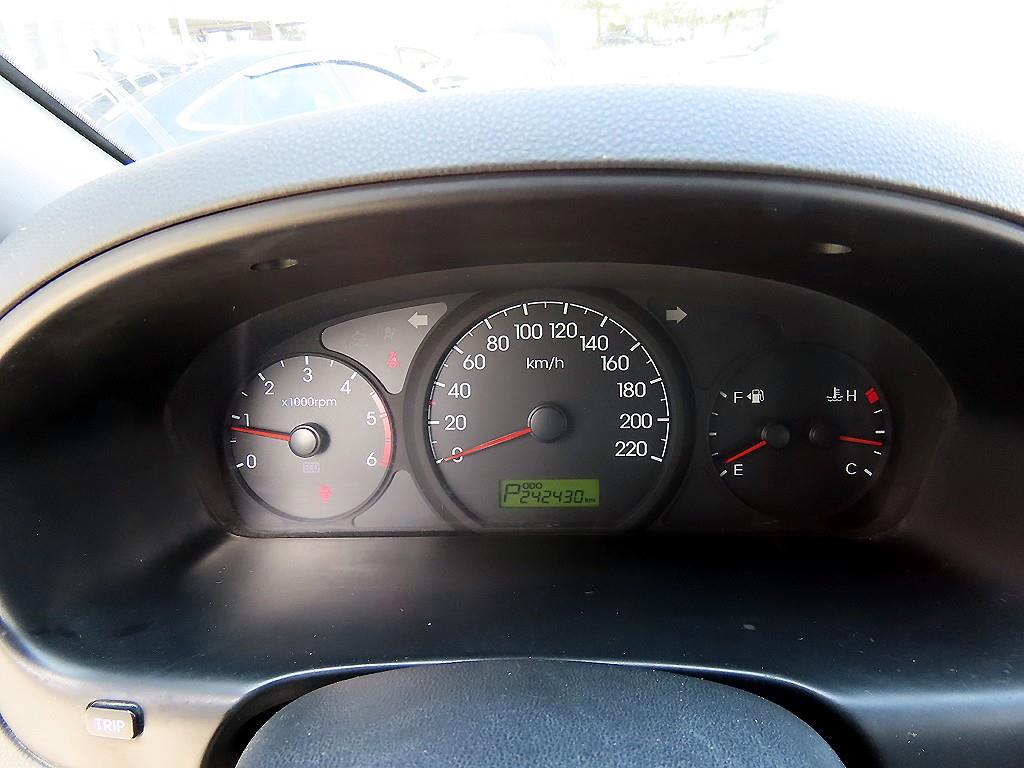 HYUNDAI Starex - Vista 9