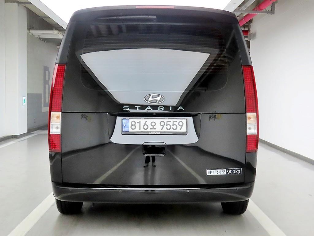 HYUNDAI Staria - Vista 3