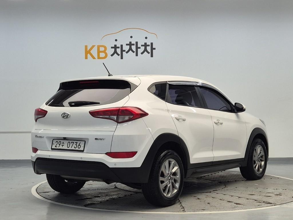 HYUNDAI Tucson - Vista 4