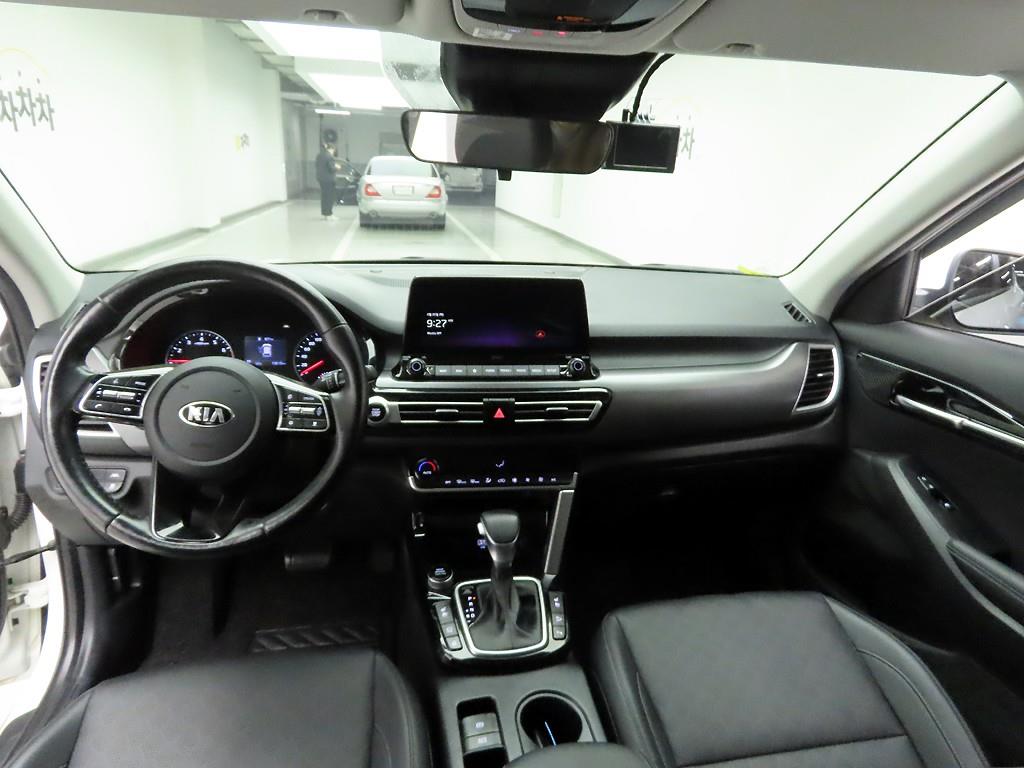 KIA Seltos - Vista 7