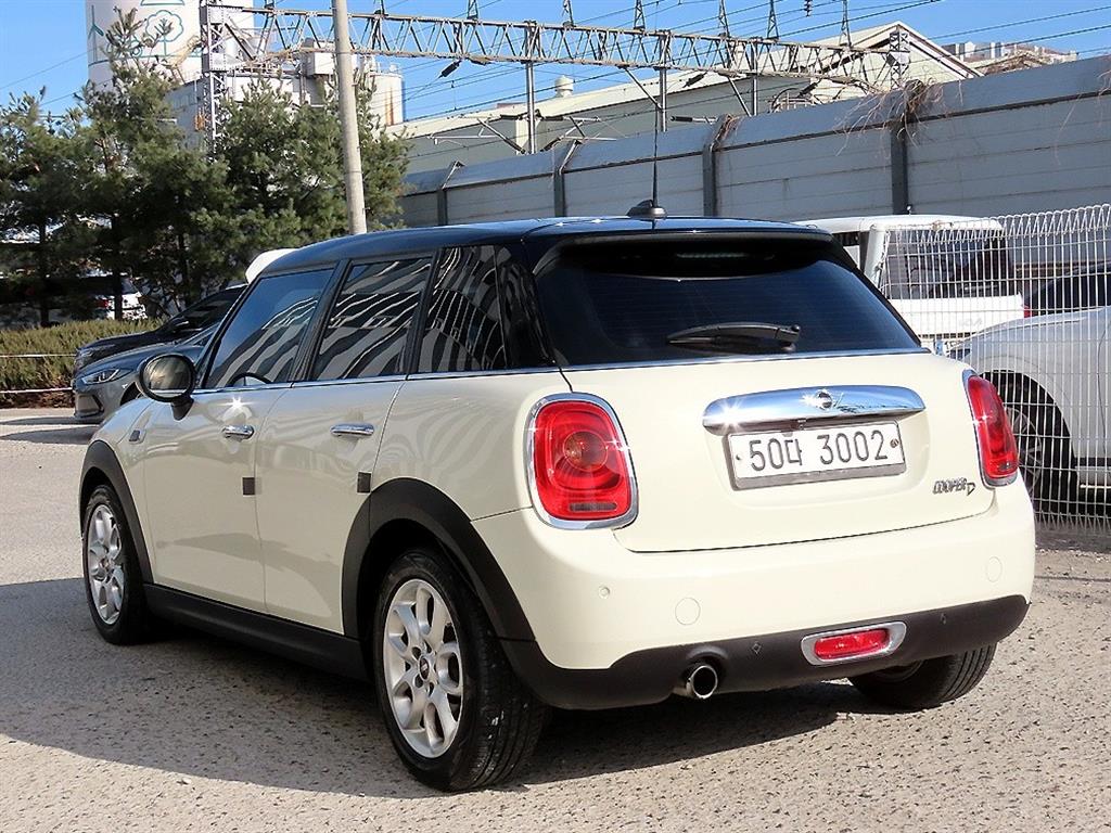 Mini Cooper - Vista 3
