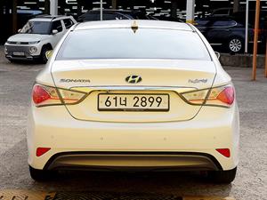 HYUNDAI Sonata - Vista 6