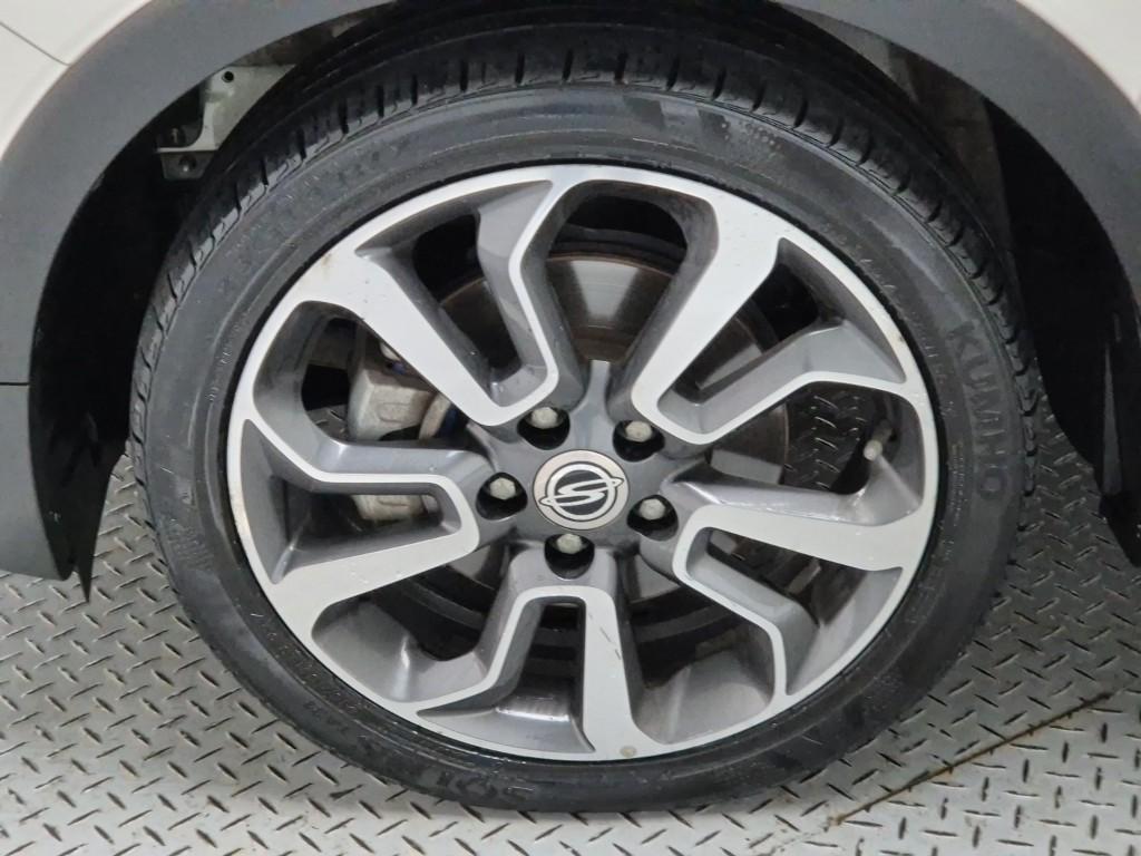 Ssangyong Tivoli - Vista 10