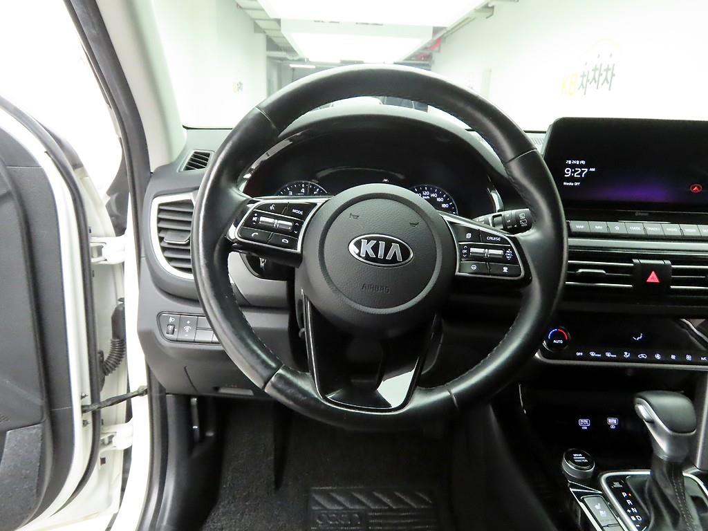 KIA Seltos - Vista 8